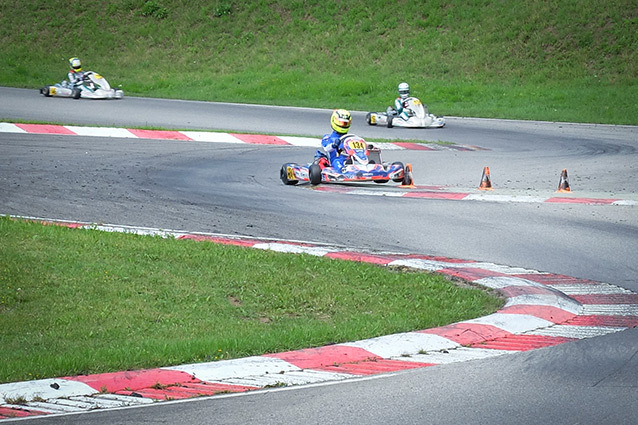 CIK-Ampfing-chicane-jeudi-2.jpg