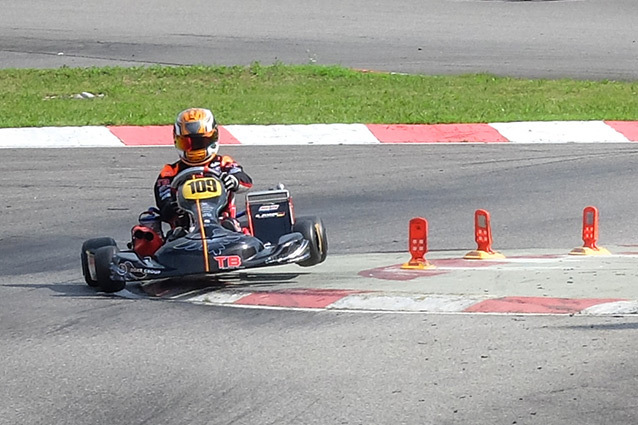 CIK-Ampfing-chicane-vendredi-2.jpg