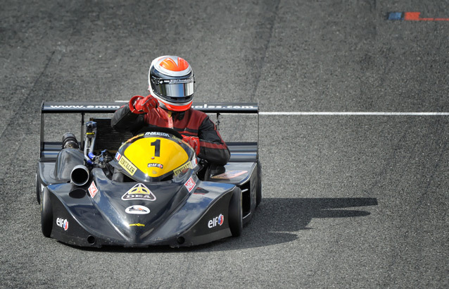 Superkart: Vinuales intouchable au Val de Vienne