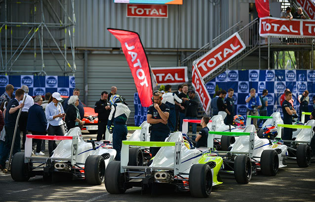 Défi belge pour les pilotes du Championnat de France F4 !