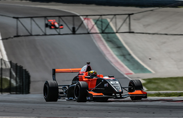 Dorian-Boccolacci-track-NEC-2016-3-Hungaroring-Dutch-Photo-Agency.jpg