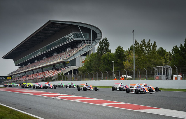 F4 France Barcelona: Victor Martins takes control of the Championship!