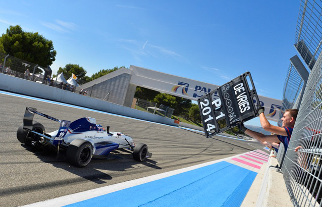 FR 2.0: Nyck de Vries s’assure du titre par une victoire