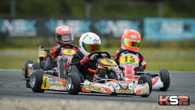 Hélias devant Raphanel en finale Minikart