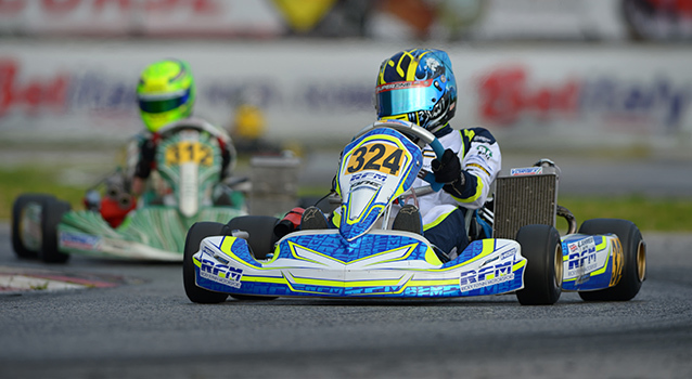 Ahmed remains in the lead in KF-Junior after the heats