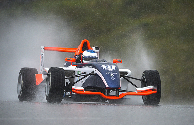 F4 Lédenon: Alesi vainqueur d’une course 3 écourtée par la pluie