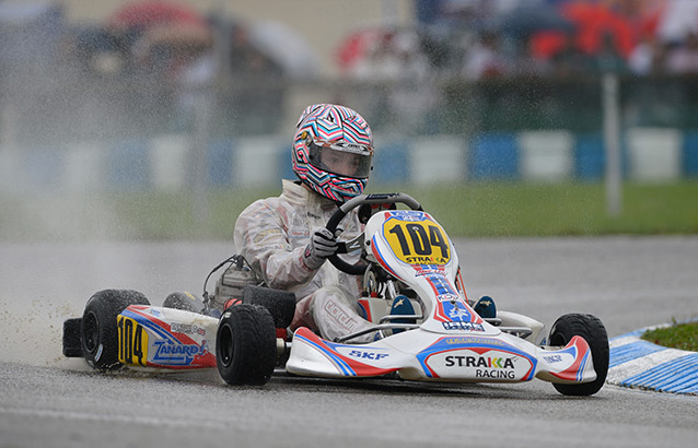 Ticktum back in the saddle by winning pre-final 2