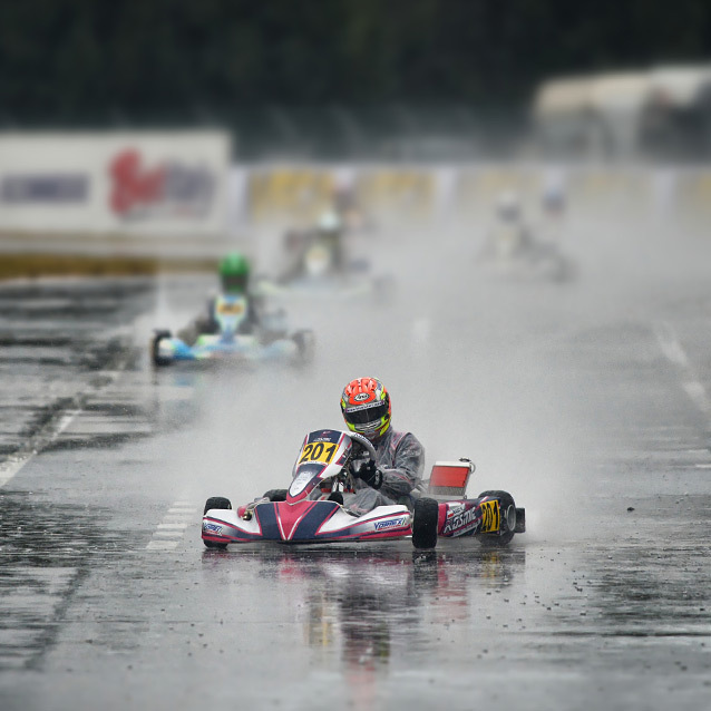 KF Heat 2: Basz ahead of Lorandi in the rain