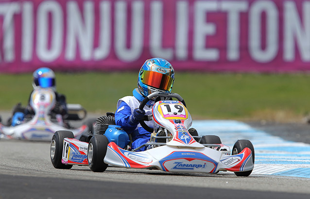 Eva, Championne de France à Lavelanet