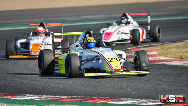 Championnat de France F4 Junior : Théo Pourchaire titré avant l’heure