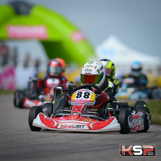 Hélias prend les commandes en Minikart