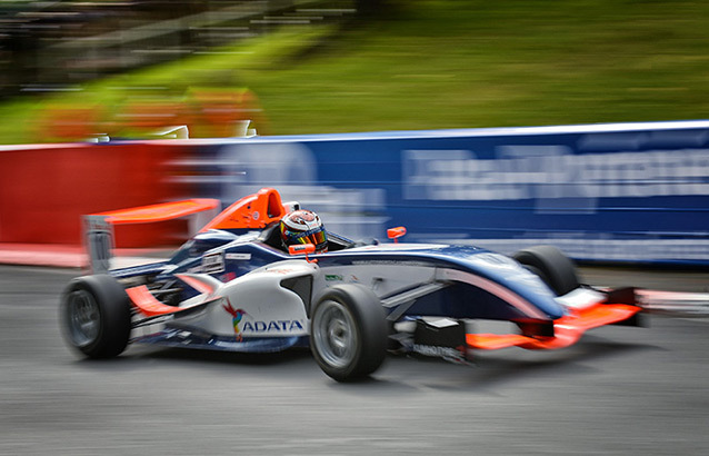 Belle progression dans les rues de Pau pour Michael Benyahia