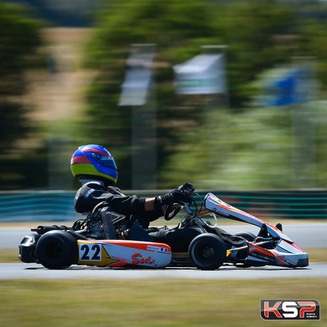 Léger en pole du Trophée International Handikart à Essay