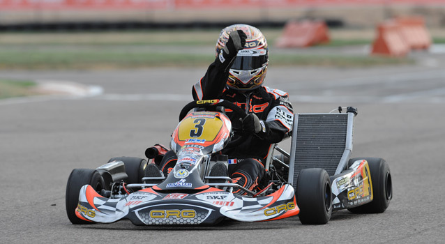 Super KF : Kozlinski vainqueur, Convers titré