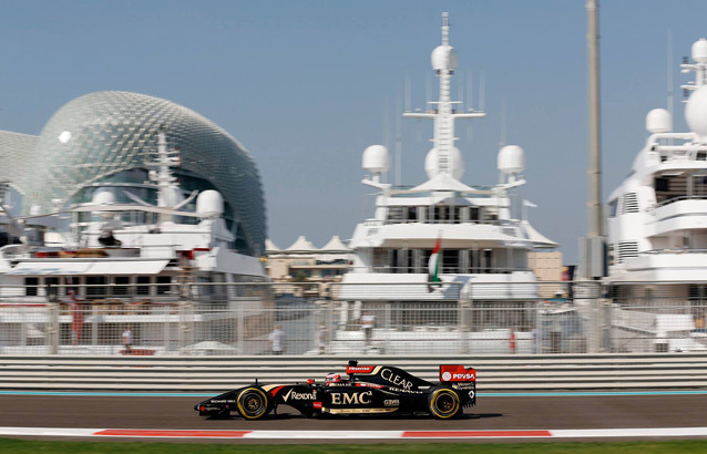 Premier roulage en F1 à Abu Dahbi pour Ocon