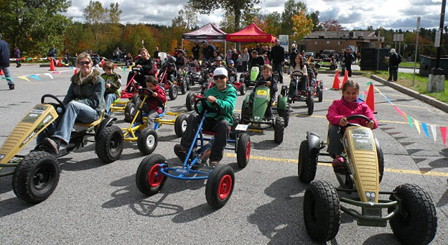 Des agriculteurs soutiennent la compétition karting