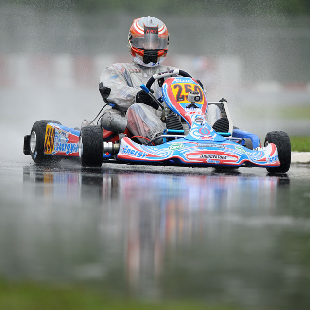 Juodvirsis wins a KZ2 pre-final in two acts