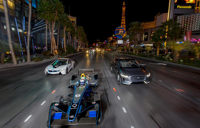 Formula E dans les rues de Las Vegas: le sport dépassé par le show ?