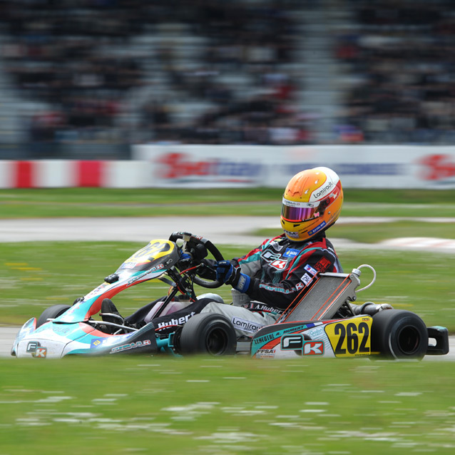 Hubert: Top 10 en WSK et double programme mondial