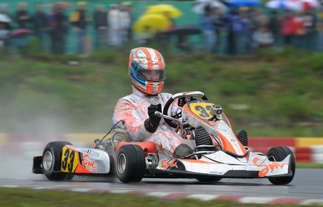 Prefinale KZ1 Abbasse, prince de Wackersdorf sous la pluie