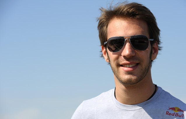 Jean-Eric Vergne arrive à son tour en F1