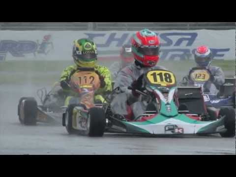 Vidéo WSK Sarno: ballet sous la pluie en slow motion