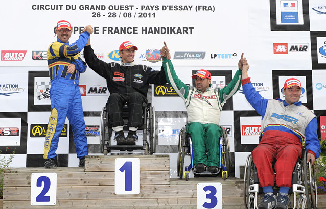 Podium-Handi.jpg