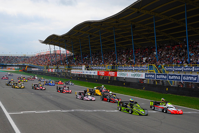 Assen perpétue le show Superkart