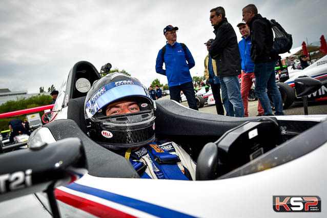 Victor Bernier prend la tête du Championnat de France F4 Junior