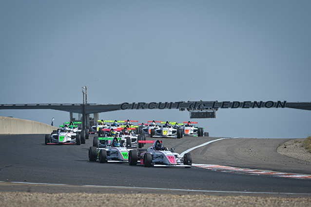 F4 Academy: David contrôle De Gerus en Course 1