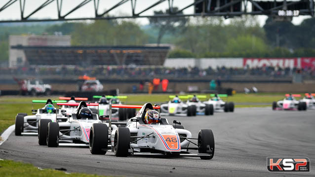 F4 Academy: Hadrien David stakes his claim at Nogaro