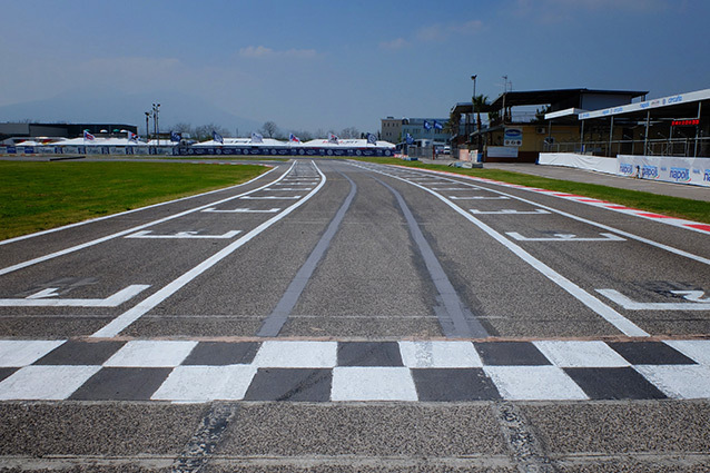 D’où vient le terme “pole position” ?