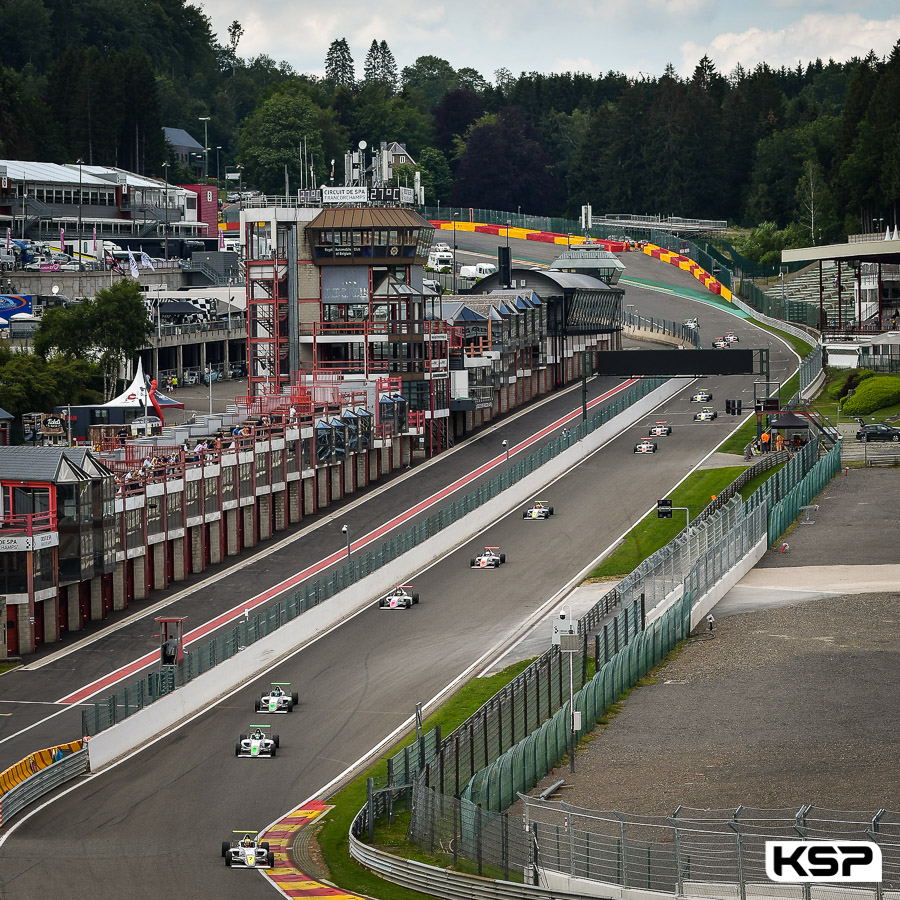 F4 Academy: A l’assaut du toboggan des Ardennes !