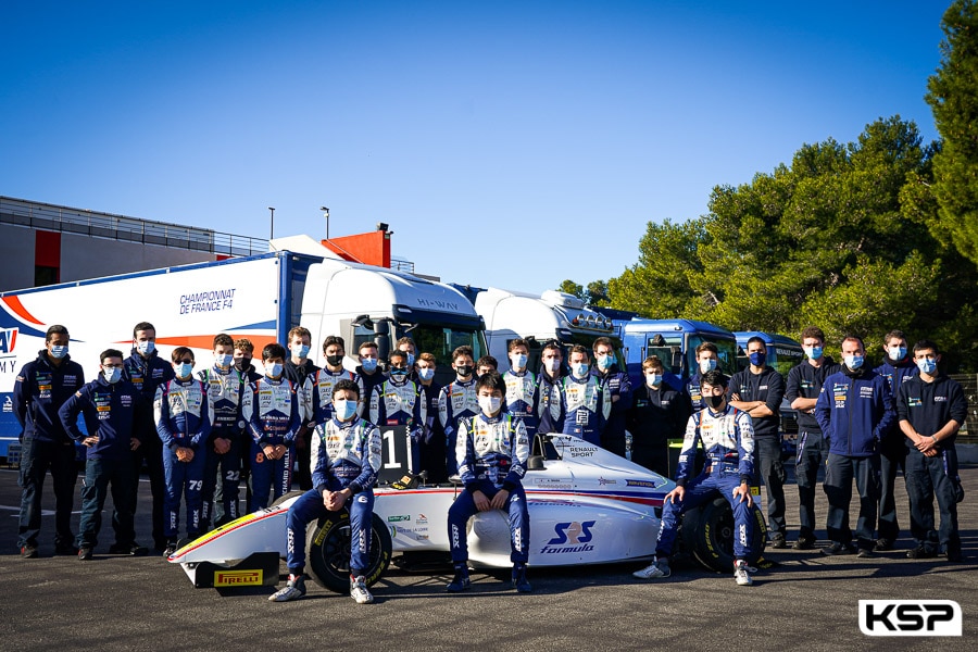 F4 Academy: Ayumu Iwasa fête son titre par une ultime victoire