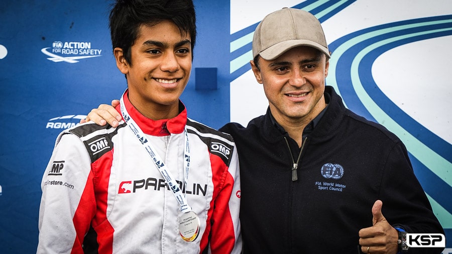 Un jeune pilote Mexicain avec l’élite du Karting Mondial