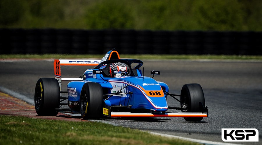 F4 Academy: Hugh Barter the first poleman of the season