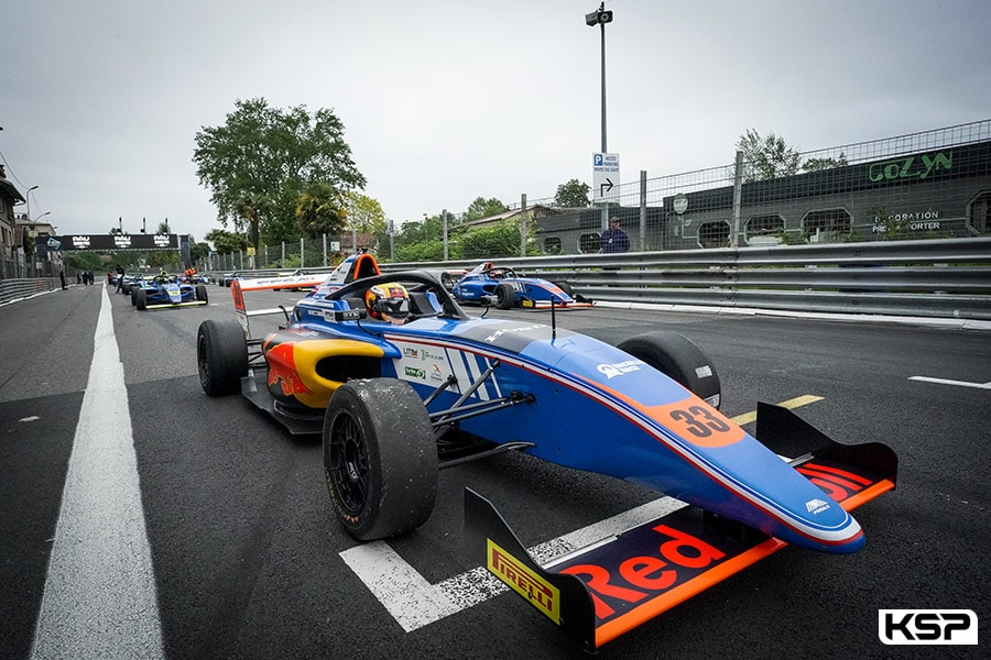 F4 Academy: Souta Arao the third winner in three races