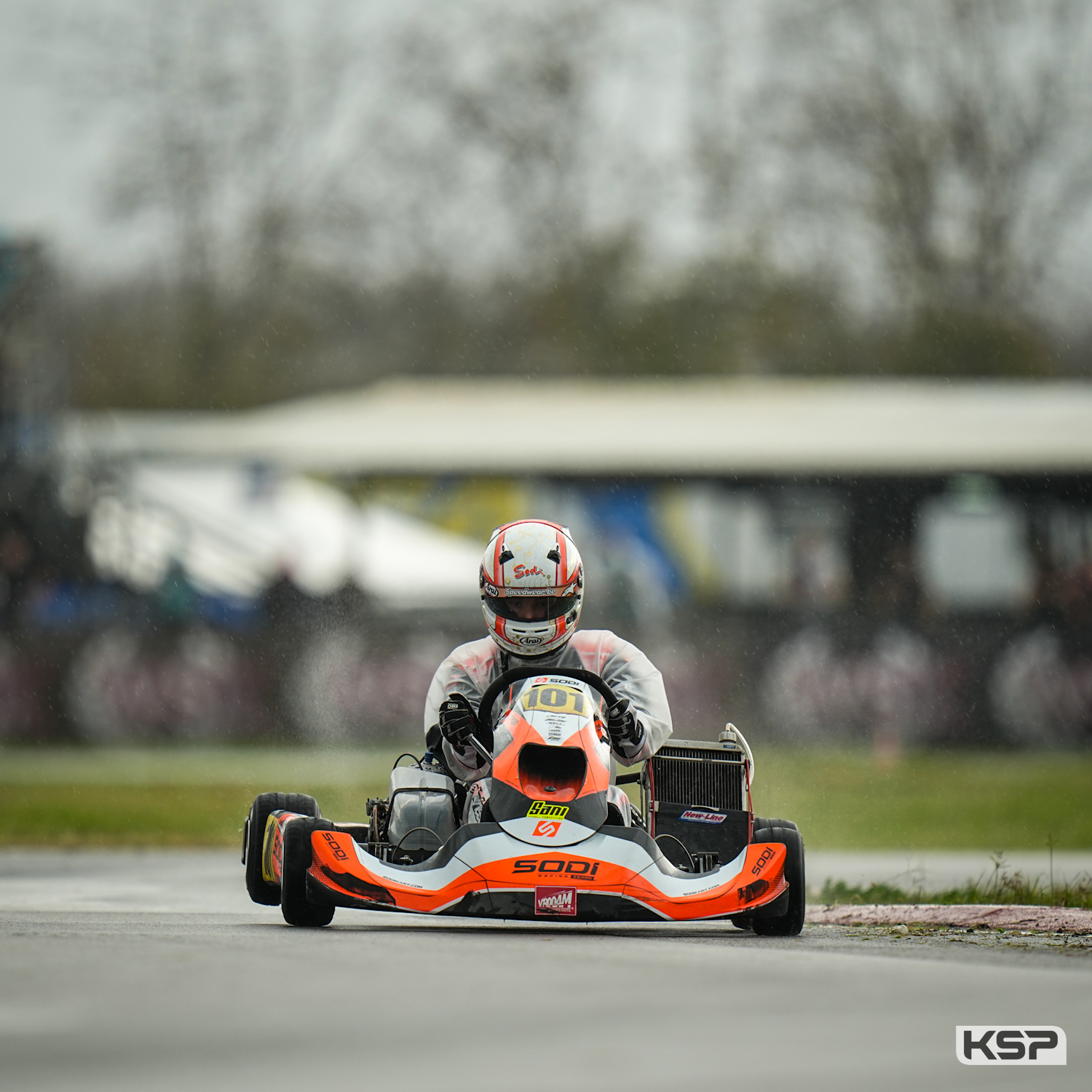 Magnifique pole position KZ2 pour Denner sous la pluie