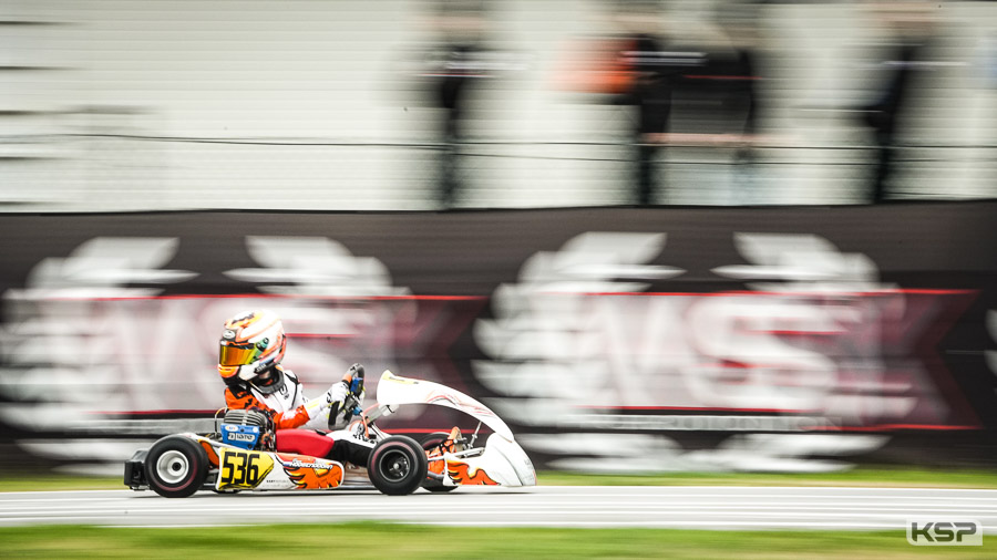 Hoogendoorn takes the lead in the Mini Heats in Sarno