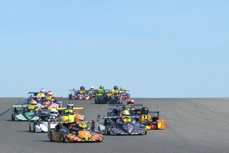 Coup d’envoi de la saison 2023 de Superkart à Lédenon