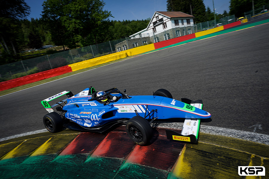 F4 Academy: Third double pole position for Evan Giltaire