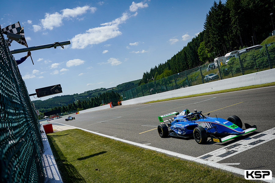 F4 Academy : Duel acharné pour le podium derrière Giltaire