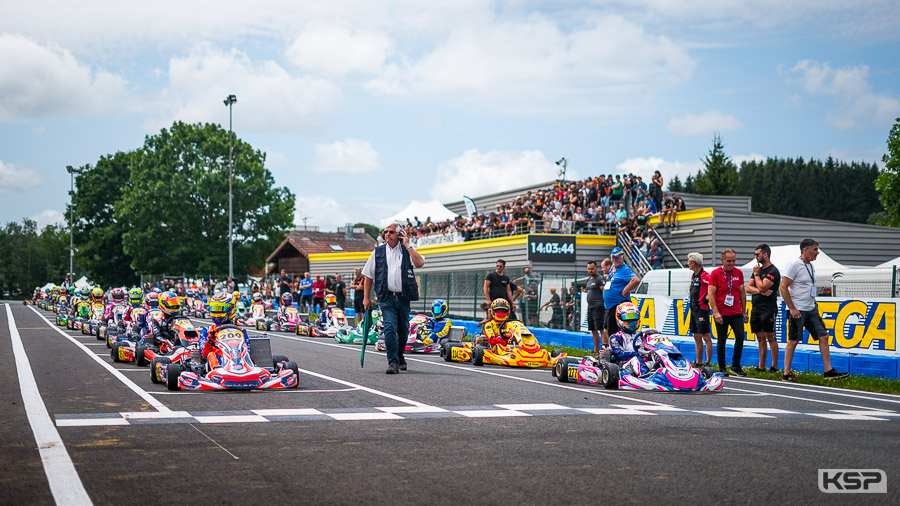 Les quatre premiers Champions de France Sprint FFSA Karting couronnés à Septfontaine