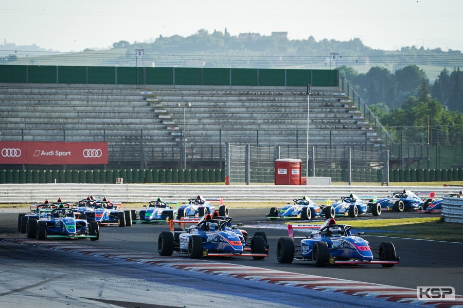 Louis Schlesser termine en beauté son meeting F4 à Misano