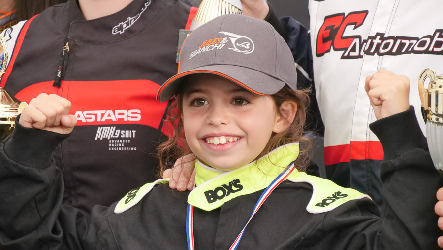 Lina Salamanca remporte le Volant Jules Bianchi sur le port de Nice lors de la première course de Karting 100% électriques en ville !