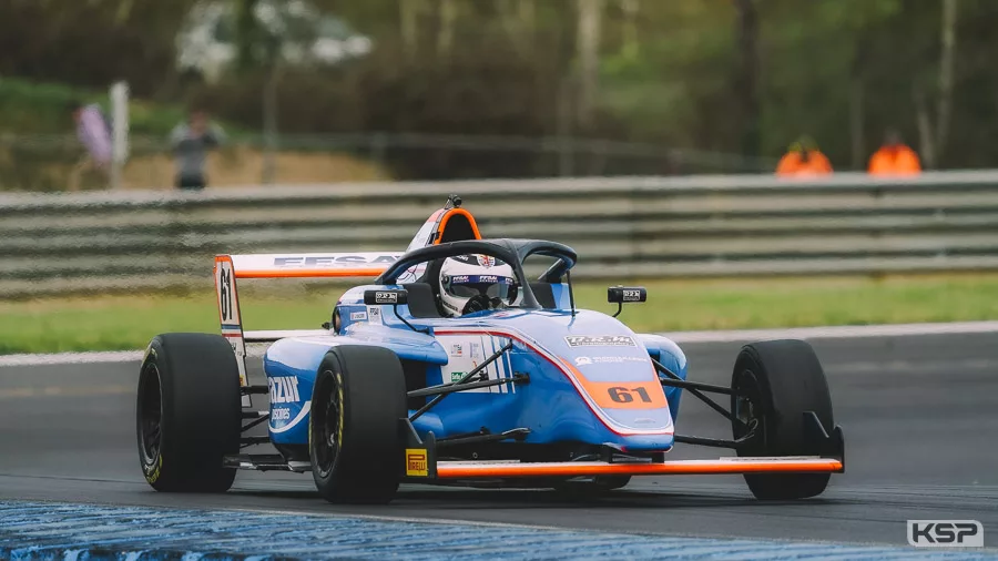 Louis Schlesser concentré sur ses objectifs en F4