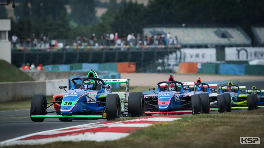 Un nouveau podium en F4 pour Enzo Caldaras à Magny-Cours